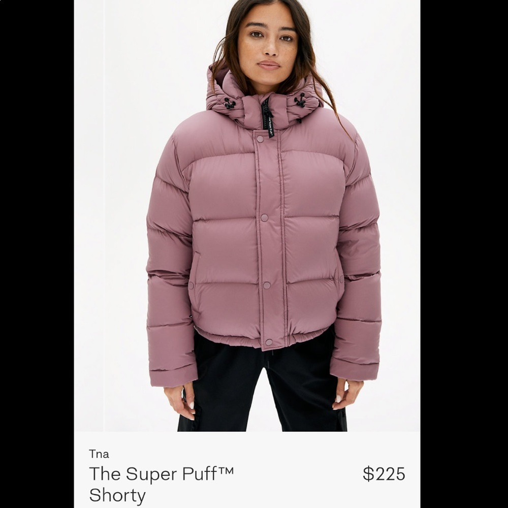LOOKING FOR TNA SUPER PUFF IN SHORTY!